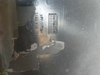 bontott RENAULT LAGUNA I Első Lökhárító (Részeivel)