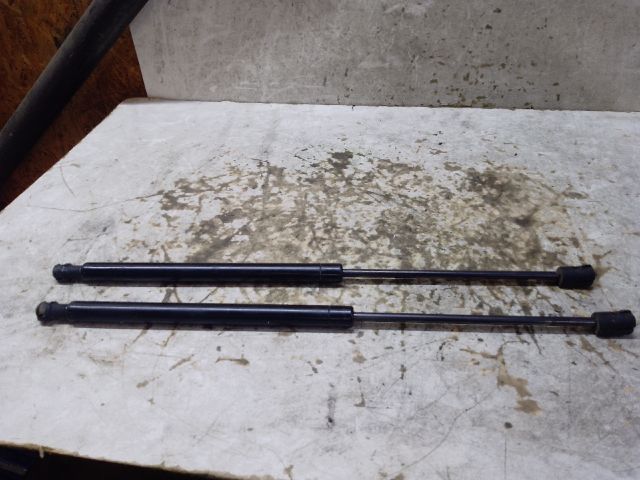 bontott RENAULT LAGUNA I Gázrugós Kitámasztó Teleszkóp Pár Csomagtérajtó