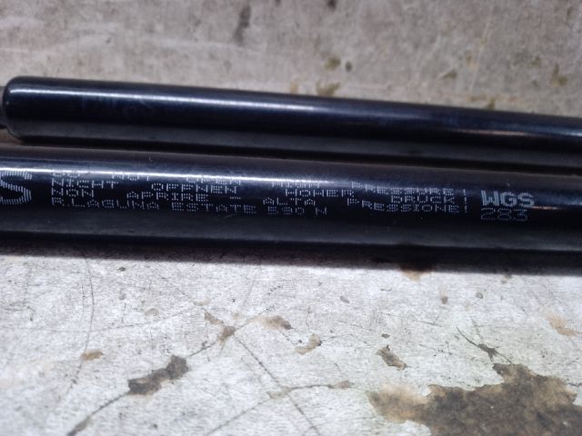 bontott RENAULT LAGUNA I Gázrugós Kitámasztó Teleszkóp Pár Csomagtérajtó