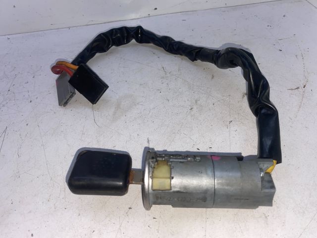 bontott RENAULT LAGUNA I Gyújtáskapcsoló