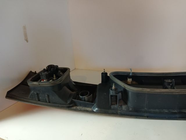 bontott RENAULT LAGUNA I Hátsó Lámpa Középső