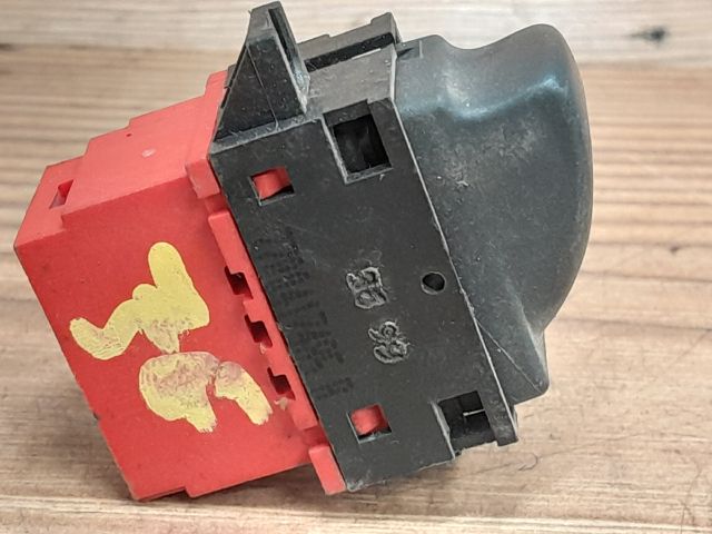 bontott RENAULT LAGUNA I Jobb első Ablakemelő Kapcsoló