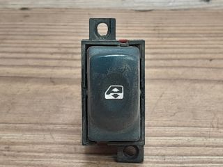 bontott RENAULT LAGUNA I Jobb első Ablakemelő Kapcsoló