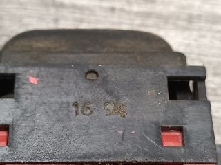 bontott RENAULT LAGUNA I Jobb első Ablakemelő Kapcsoló