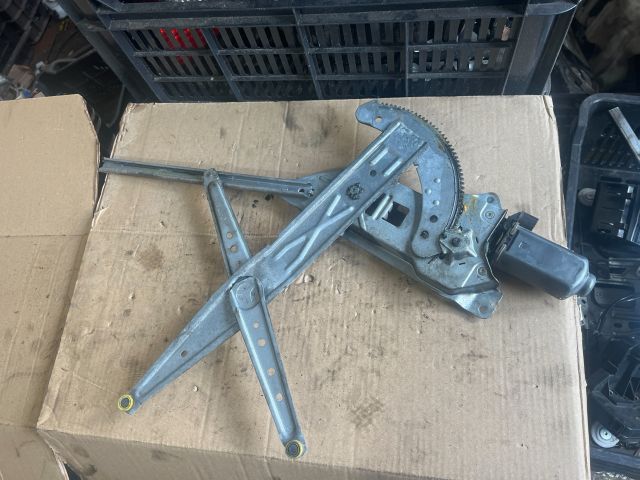 bontott RENAULT LAGUNA I Jobb első Ablakemelő Szerkezet (Mechanikus)