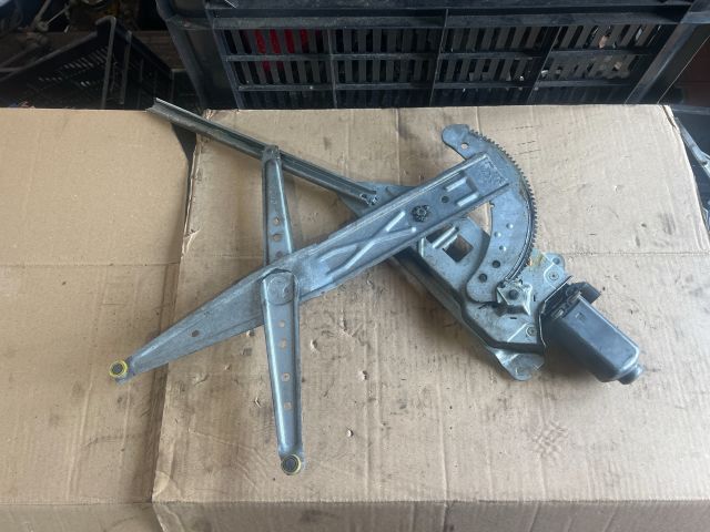 bontott RENAULT LAGUNA I Jobb első Ablakemelő Szerkezet (Mechanikus)