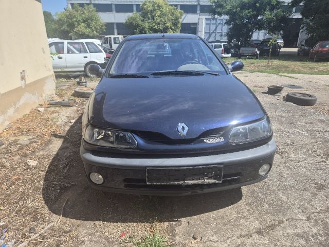 bontott RENAULT LAGUNA I Jobb első Ajtó (Részeivel)