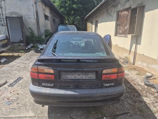bontott RENAULT LAGUNA I Jobb első Ajtó (Részeivel)