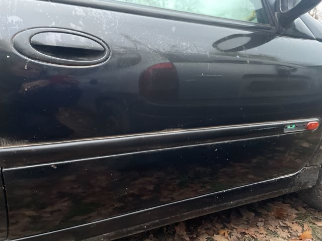 bontott RENAULT LAGUNA I Jobb első Ajtó (Üres lemez)