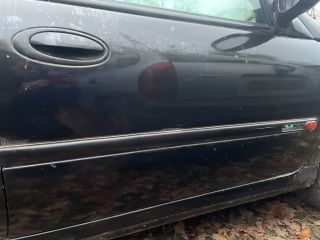 bontott RENAULT LAGUNA I Jobb első Ajtó (Üres lemez)