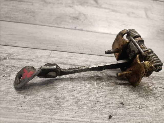 bontott RENAULT LAGUNA I Jobb első Ajtóhatároló