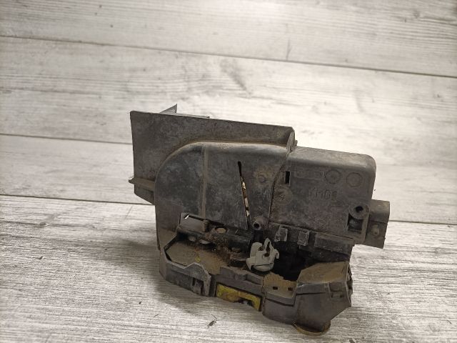 bontott RENAULT LAGUNA I Jobb első Ajtózár