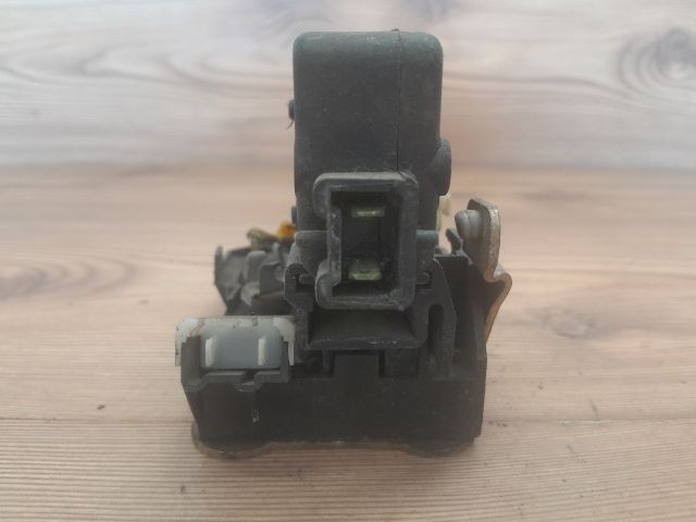 bontott RENAULT LAGUNA I Jobb első Ajtózár