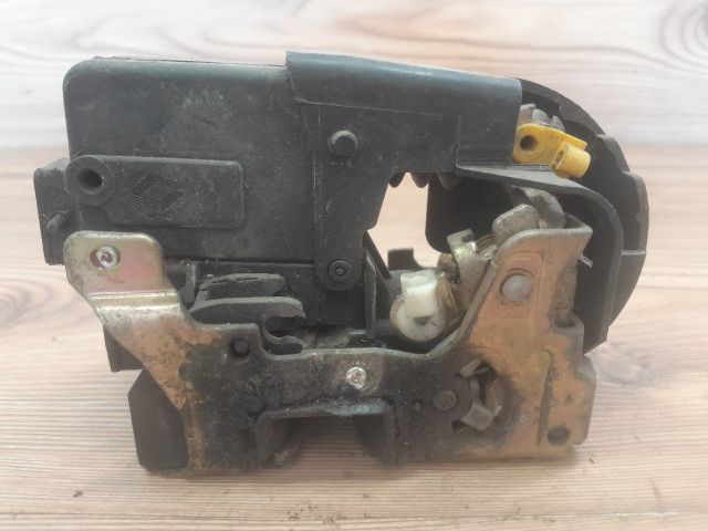 bontott RENAULT LAGUNA I Jobb első Ajtózár