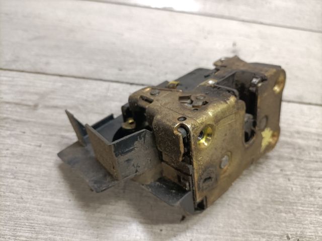 bontott RENAULT LAGUNA I Jobb első Ajtózár