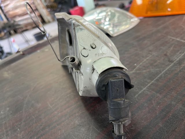 bontott RENAULT LAGUNA I Jobb első Irányjelző