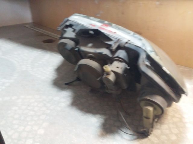 bontott RENAULT LAGUNA I Jobb Fényszóró