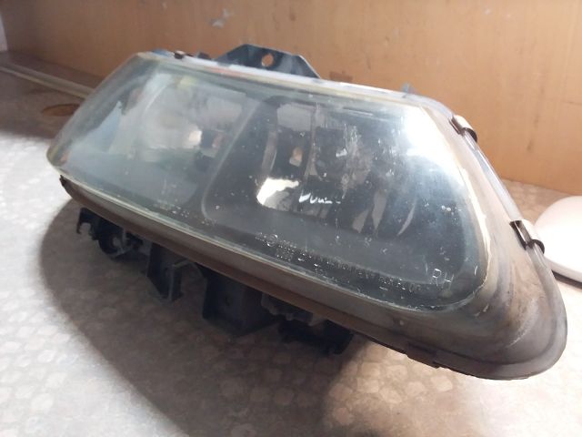 bontott RENAULT LAGUNA I Jobb Fényszóró