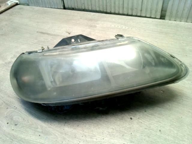 bontott RENAULT LAGUNA I Jobb Fényszóró
