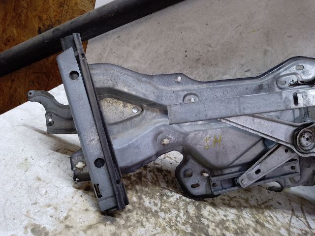 bontott RENAULT LAGUNA I Jobb hátsó Ablakemelő Szerkezet (Mechanikus)