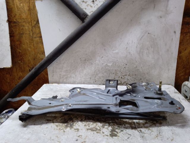 bontott RENAULT LAGUNA I Jobb hátsó Ablakemelő Szerkezet (Mechanikus)