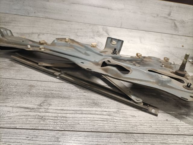 bontott RENAULT LAGUNA I Jobb hátsó Ablakemelő Szerkezet (Mechanikus)