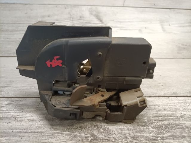 bontott RENAULT LAGUNA I Jobb hátsó Ajtózár