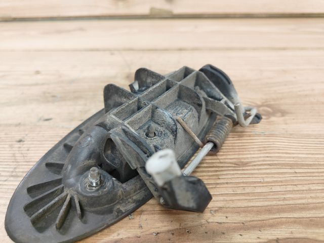 bontott RENAULT LAGUNA I Jobb hátsó Külső Kilincs