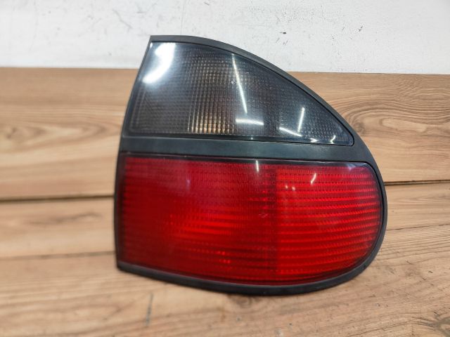 bontott RENAULT LAGUNA I Jobb Hátsó Lámpa