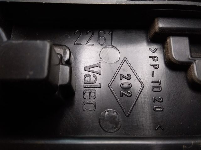 bontott RENAULT LAGUNA I Jobb Hátsó Lámpa