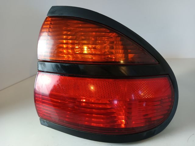 bontott RENAULT LAGUNA I Jobb Külső Hátsó Lámpa