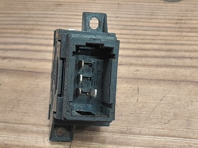 bontott RENAULT LAGUNA I Kapcsoló (Magában)