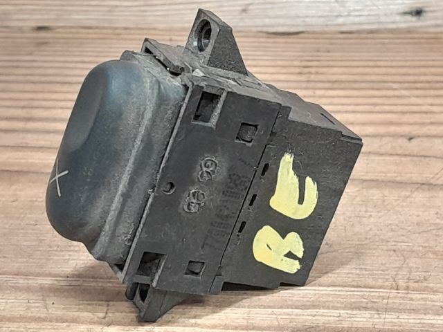 bontott RENAULT LAGUNA I Kapcsoló (Magában)