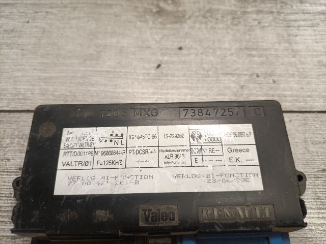 bontott RENAULT LAGUNA I Komfort Elektronika