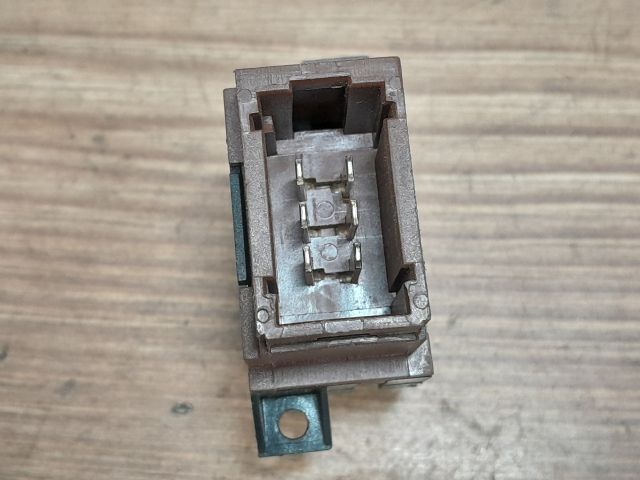 bontott RENAULT LAGUNA I Központizár Kapcsoló