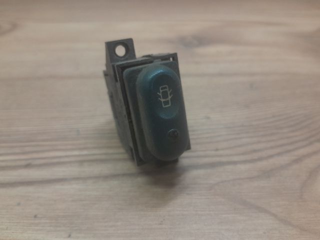 bontott RENAULT LAGUNA I Központizár Kapcsoló