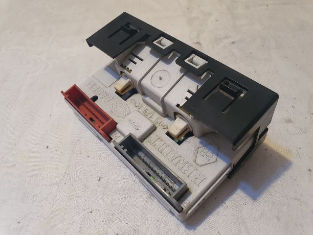 bontott RENAULT LAGUNA I Multifunkciós Kijelző