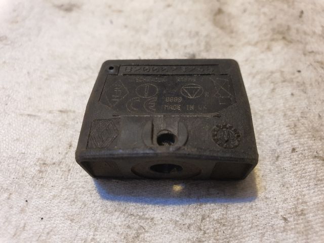 bontott RENAULT LAGUNA I Okos Kerékszelep