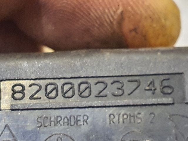 bontott RENAULT LAGUNA I Okos Kerékszelep