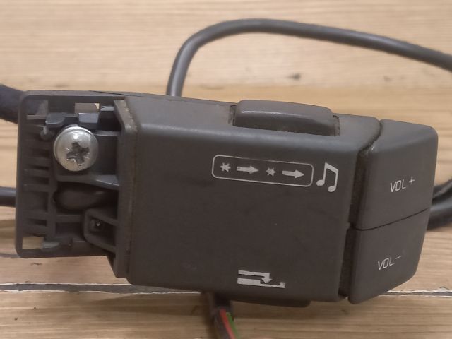 bontott RENAULT LAGUNA I Rádió / CD Kapcsoló