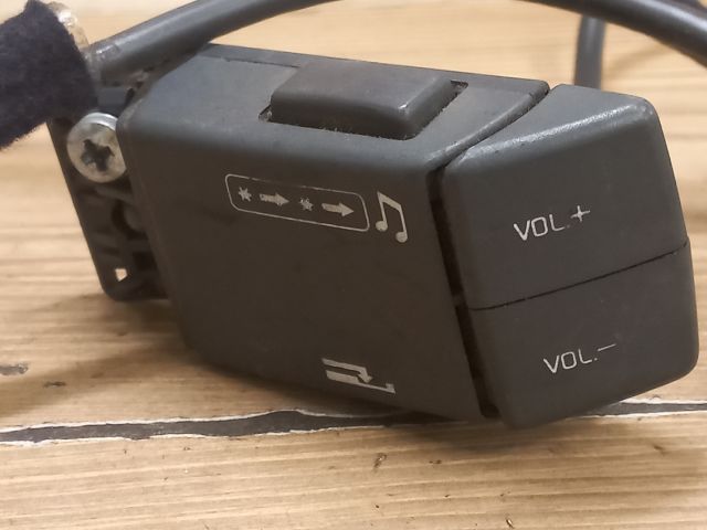 bontott RENAULT LAGUNA I Rádió / CD Kapcsoló