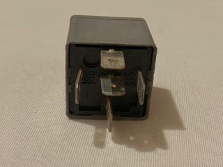 bontott RENAULT LAGUNA I Relé