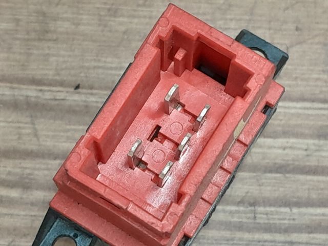 bontott RENAULT LAGUNA I Tetőablak Kapcsoló