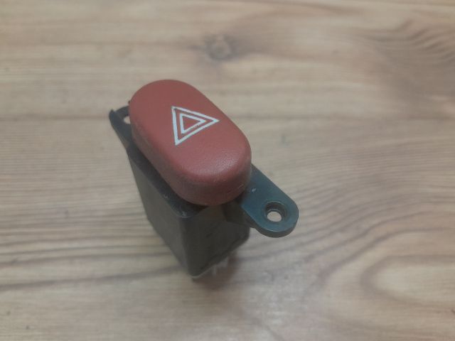 bontott RENAULT LAGUNA I Vészvillogó Kapcsoló