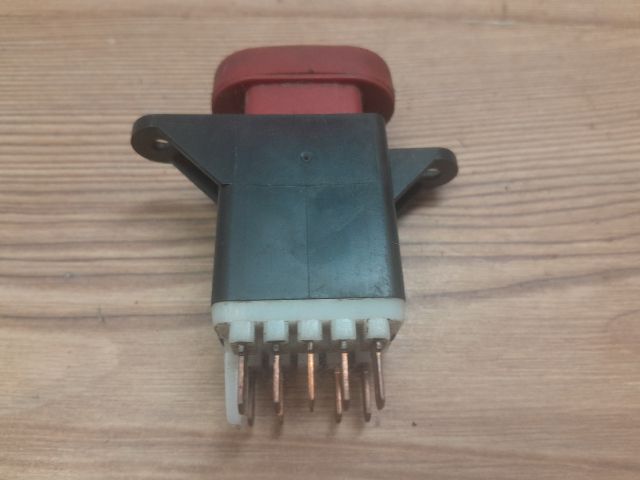 bontott RENAULT LAGUNA I Vészvillogó Kapcsoló