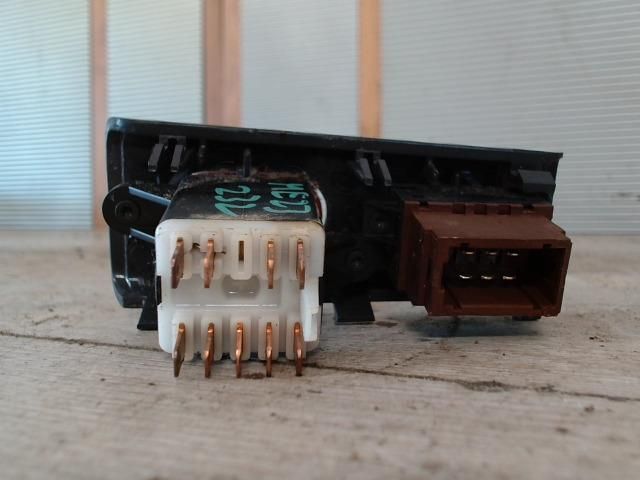 bontott RENAULT LAGUNA I Vészvillogó Kapcsoló