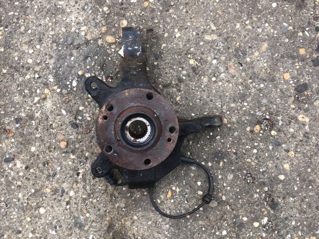 bontott RENAULT LAGUNA II Bal első Csonkállvány Kerékaggyal