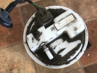 bontott RENAULT LAGUNA II Üzemanyag Szivattyú