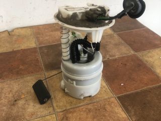 bontott RENAULT LAGUNA II Üzemanyag Szivattyú