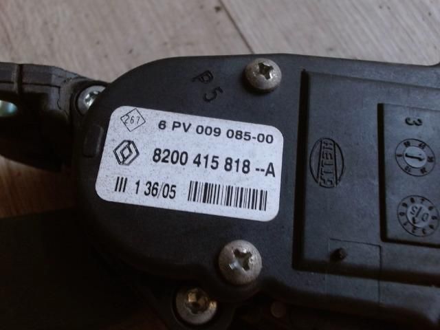 bontott RENAULT LAGUNA II Gázpedál (Elektromos)